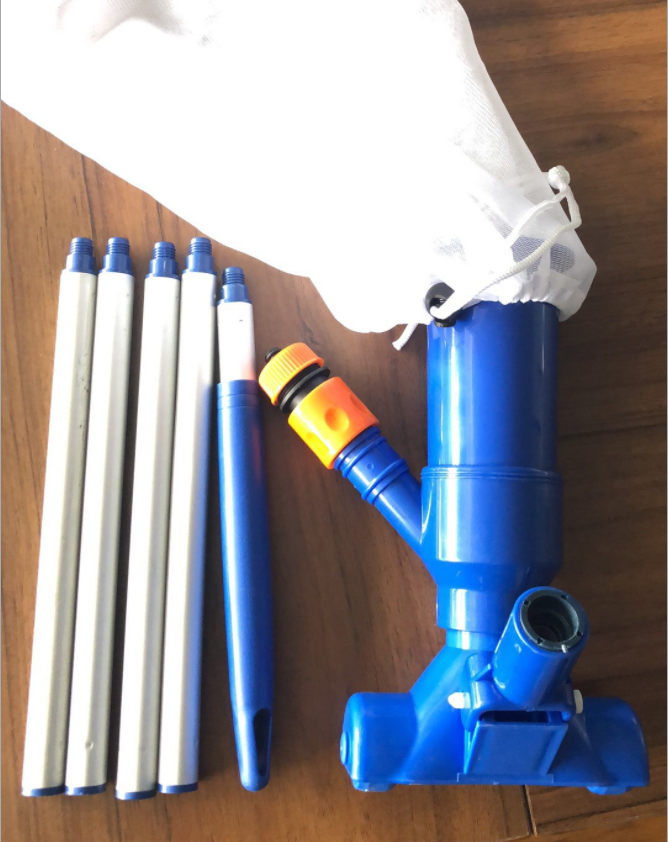 Portable vacuum jet type suction head